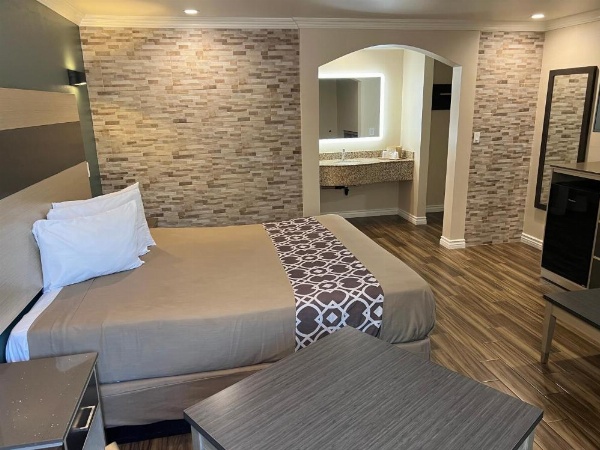 Walnut Inn & Suites West Covina image 24